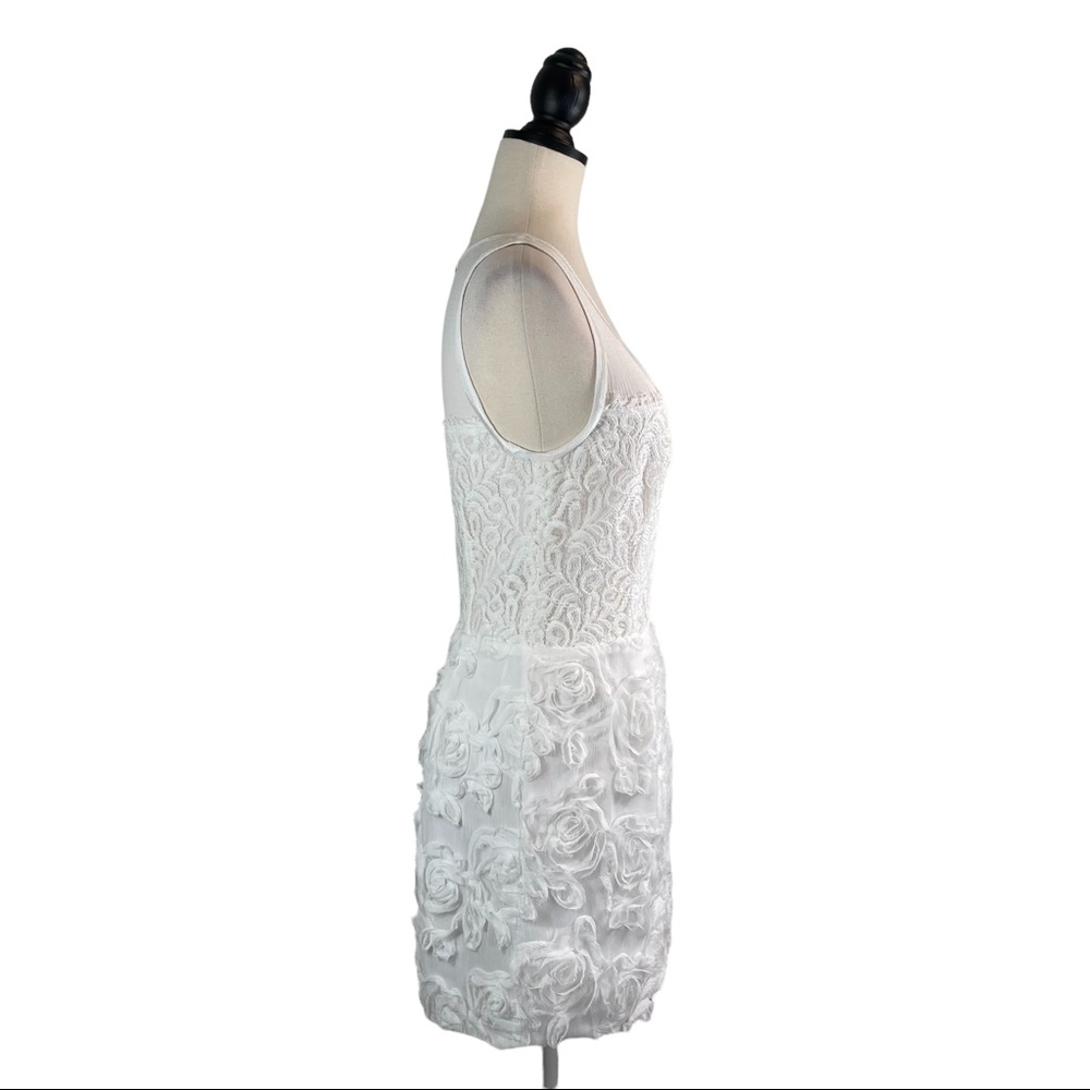 Rachel Roy Dress White Sheer Zipper Rosette, Size 6 - Picture 6 of 14
